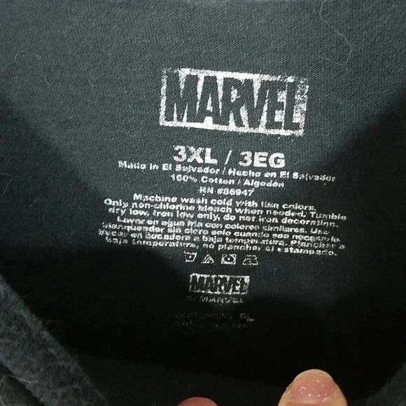 {Marvel} Periodic Table of Marvel Tshirt (3XL) - Picture 9 of 12